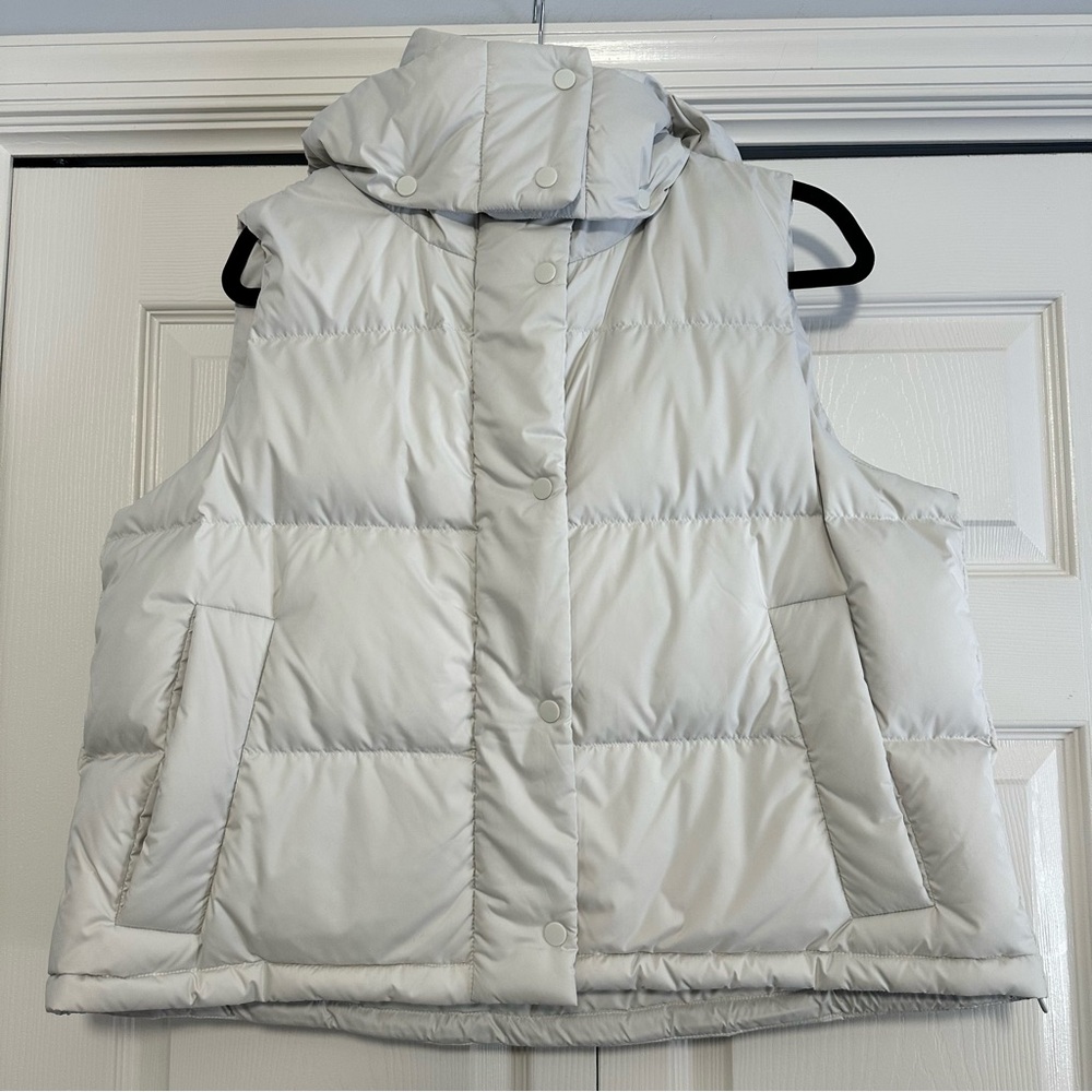 Lululemon Wunder Puff 600-Down-Fill Cropped Vest in Bone Size 8 NWT‎ - Picture 2 of 13